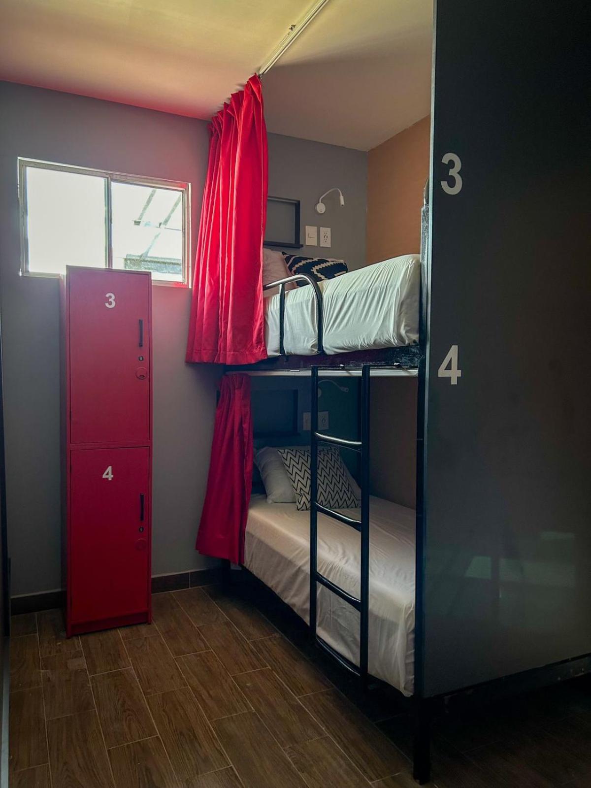 Spartacus Hostel Boutique For Men Puerto Vallarta Exterior photo