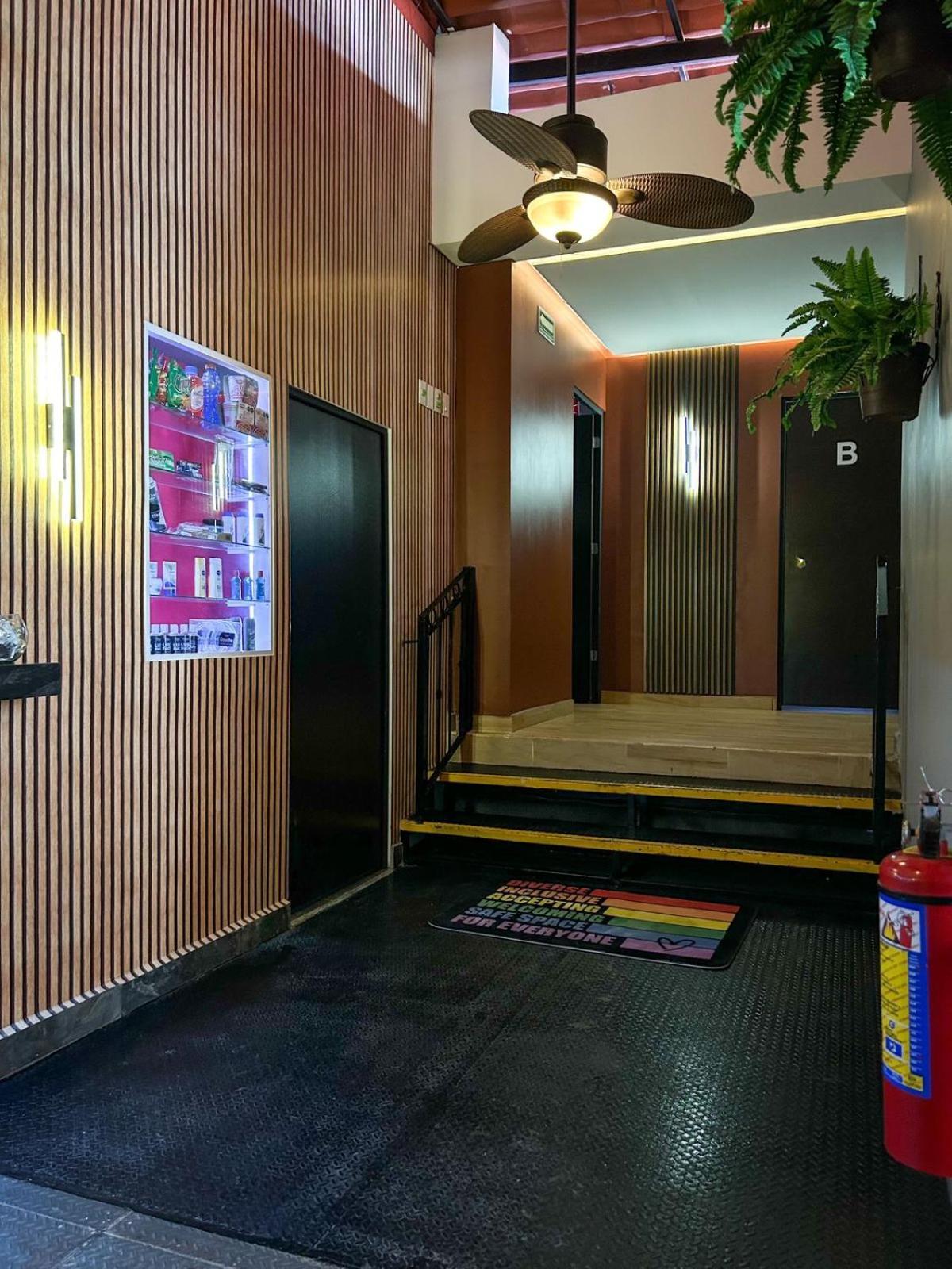 Spartacus Hostel Boutique For Men Puerto Vallarta Exterior photo